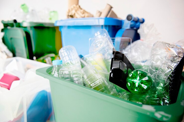 生分解性プラスチックとバイオプラスチックの違いは何ですか？